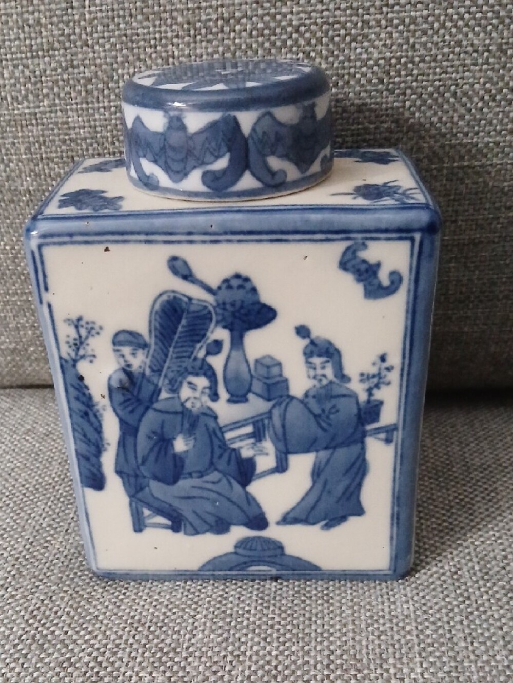 Vintage Asian Tea Caddy. - Picture 2 of 9